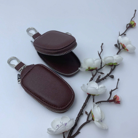 Monogram Print PU Leather Car  - đánh giá và giá Monogram Keychain Leather