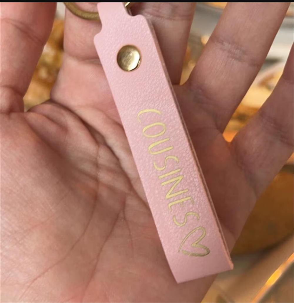 Personalized Leather Key Holde - đánh giá và giá Monogram Keychain Leather