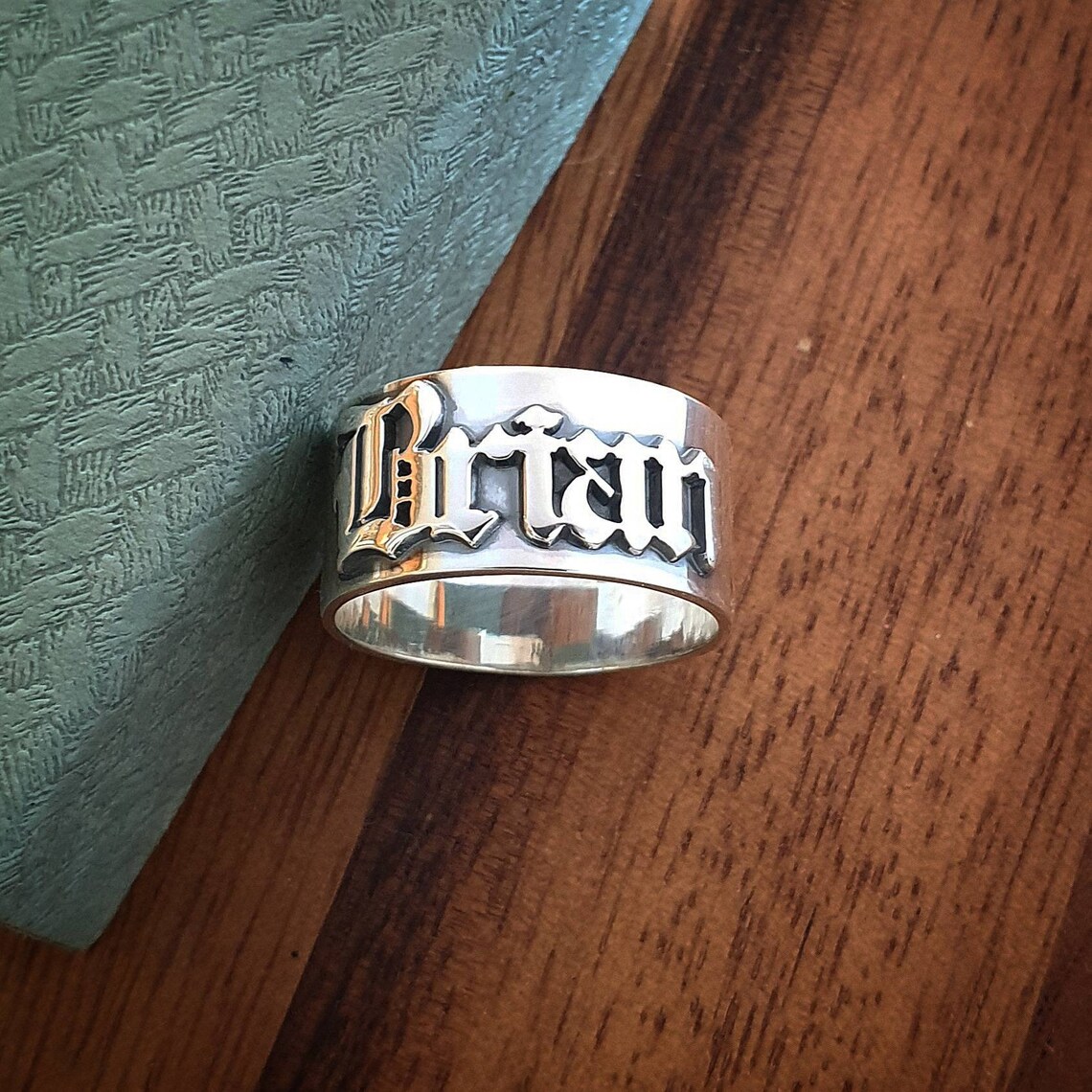 12MM Men' Gothic Rings Persona - đánh giá và giá Initial Ring Custom